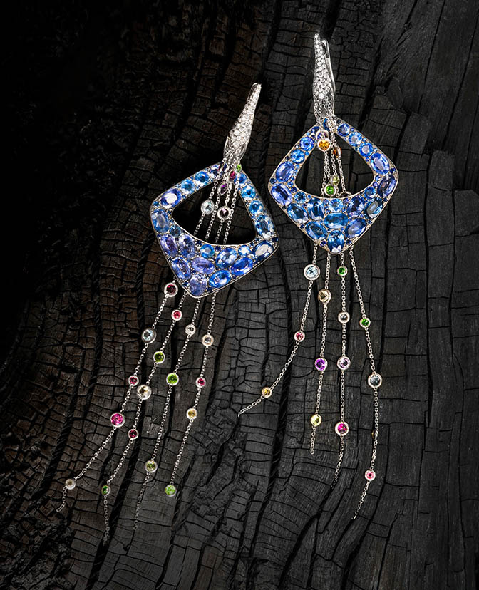 手飾、胸針、項(xiàng)鏈、耳環(huán)、戒子